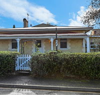 Treasured Memories Cottage - Dalby Accommodation
