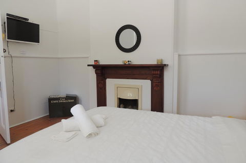 Wozza's B&B - Dalby Accommodation 25