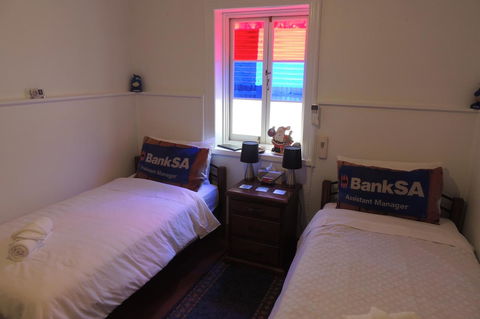 Wozza's B&B - Dalby Accommodation 10