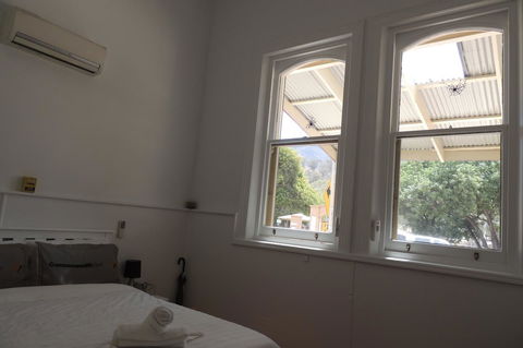 Wozza's B&B - Dalby Accommodation 21
