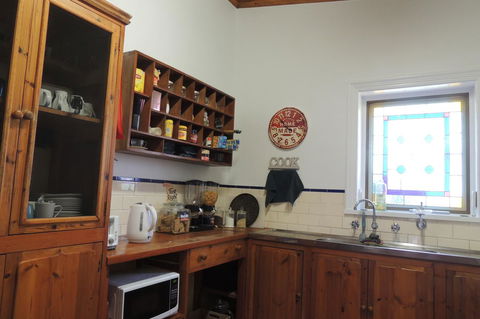 Wozza's B&B - Dalby Accommodation 41