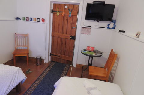 Wozza's B&B - Dalby Accommodation 11