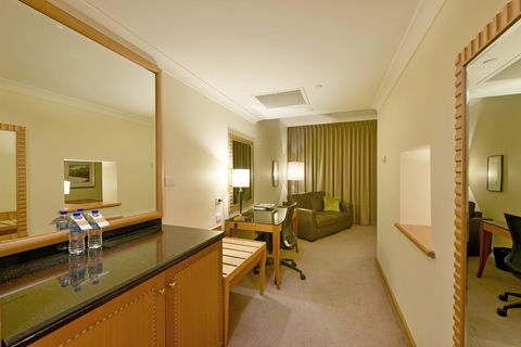 Duxton Hotel Perth - Dalby Accommodation 12