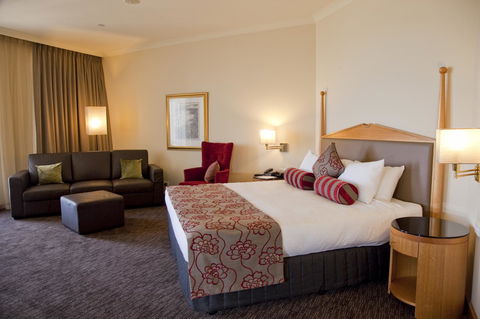 Duxton Hotel Perth - Dalby Accommodation 40