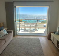Cottesloe Beachfront Ocean View Apartment - Dalby Accommodation