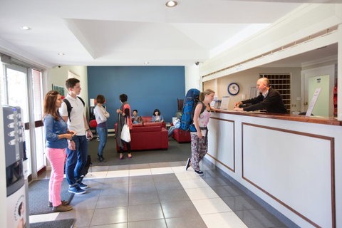 Beatty Lodge - Dalby Accommodation 3