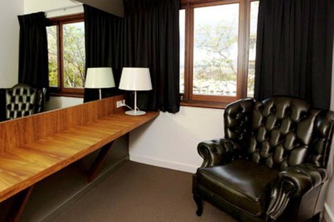 Riverview On Mount Street - Dalby Accommodation 13