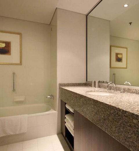 Residence On Langley Park - Dalby Accommodation 4