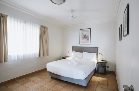 Canal Rocks Beachfront Apartments - Dalby Accommodation 35