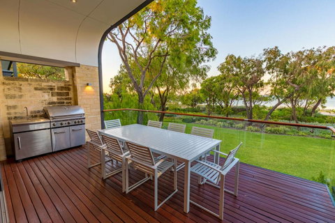 Aqua Resort Busselton - Dalby Accommodation 3