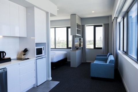 The Gerald Apartment Hotel - Dalby Accommodation 4