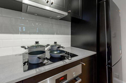 Heritage Townhouse Near Harbour Bridge - Dalby Accommodation 14