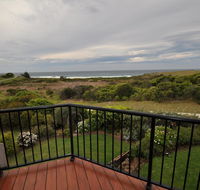 Beachfront Apartments - Dalby Accommodation