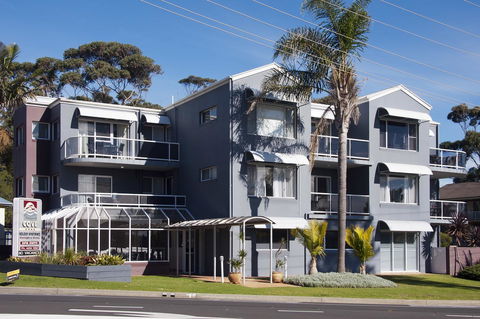 Mollymook Cove Apartments - Dalby Accommodation 0