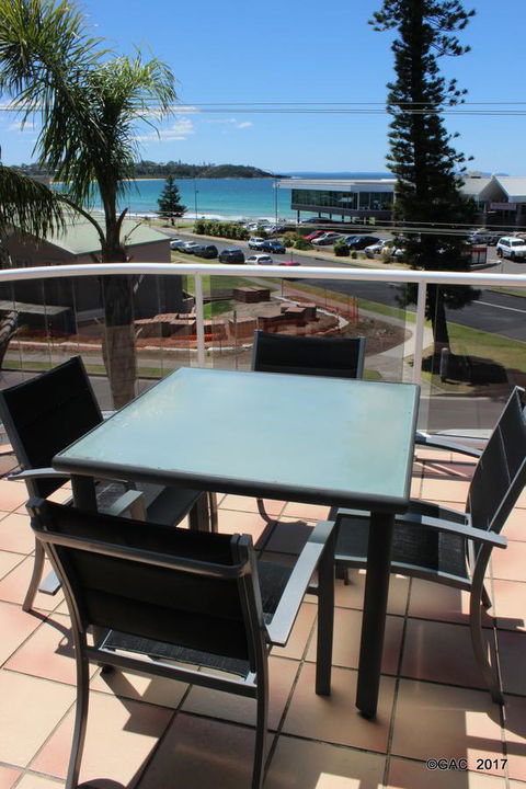 Mollymook Cove Apartments - Dalby Accommodation 5