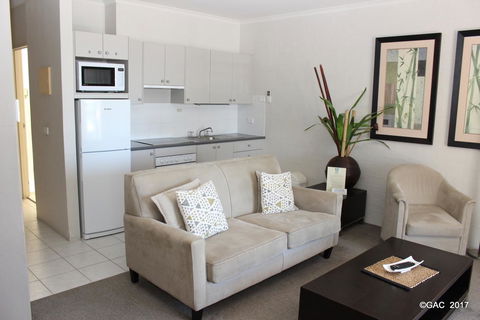 Mollymook Cove Apartments - Dalby Accommodation 30