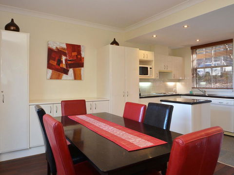 Villa Executive 2br Cypress DS Located Within Cypress Lakes Resort - Dalby Accommodation 6