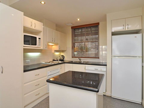 Villa Executive 2br Cypress DS Located Within Cypress Lakes Resort - Dalby Accommodation 13