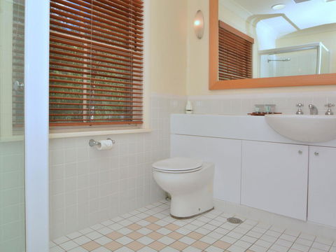 Villa 2br Prosecco Villa Located Within Cypress Lakes Resort - Dalby Accommodation 15