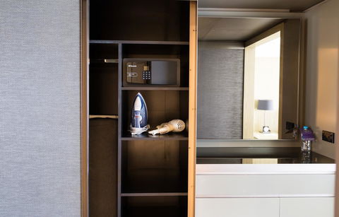 Hyatt Regency Sydney - Dalby Accommodation 8