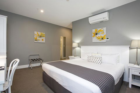 CH Boutique Hotel & Apartments, Ascend Hotel Collection - Dalby Accommodation 24