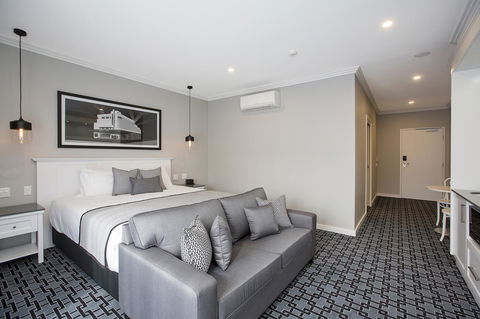 CH Boutique Hotel & Apartments, Ascend Hotel Collection - Dalby Accommodation 7