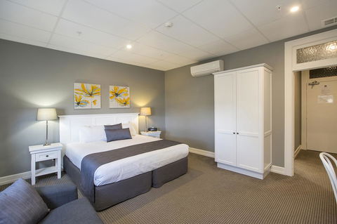 CH Boutique Hotel & Apartments, Ascend Hotel Collection - Dalby Accommodation 17