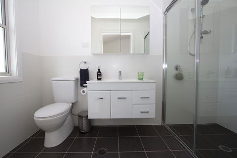 Stay In Mudgee The Grove, The Church, And Premium Private Homestead - Dalby Accommodation 7