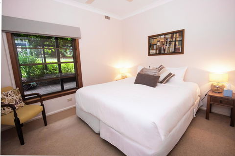 Stay In Mudgee The Grove, The Church, And Premium Private Homestead - Dalby Accommodation 32
