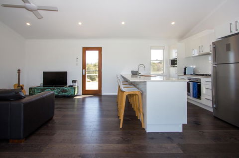 Stay In Mudgee The Grove, The Church, And Premium Private Homestead - Dalby Accommodation 1