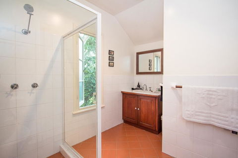 Stay In Mudgee The Grove, The Church, And Premium Private Homestead - Dalby Accommodation 23