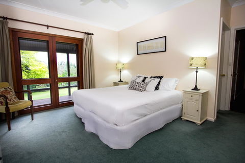 Stay In Mudgee The Grove, The Church, And Premium Private Homestead - Dalby Accommodation 15