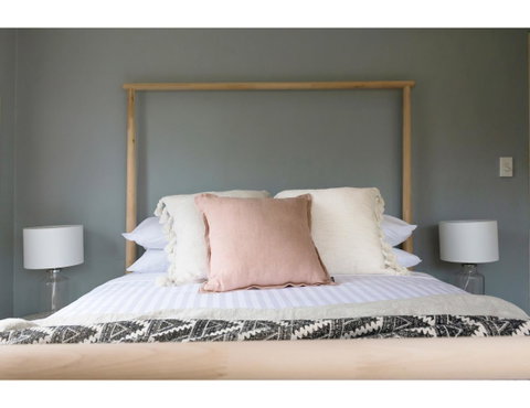 Beachside Getaway In Freshie W Parking - Dalby Accommodation 11