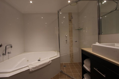 Crowne Plaza Hawkesbury Valley, An IHG Hotel - Dalby Accommodation 10