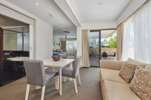 Waves Byron Bay - Dalby Accommodation 30