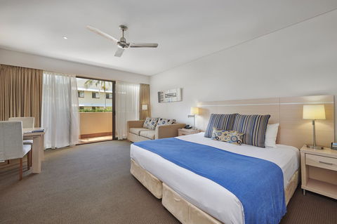 Waves Byron Bay - Dalby Accommodation 27