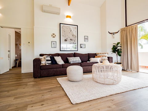 Waves Byron Bay - Dalby Accommodation 9