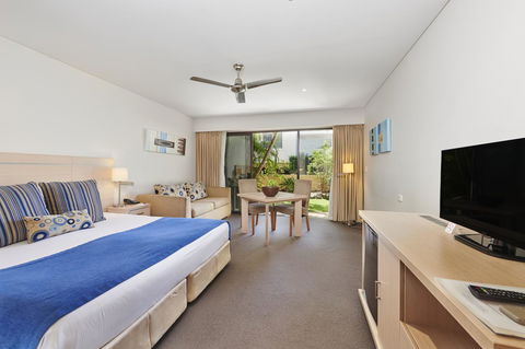 Waves Byron Bay - Dalby Accommodation 2