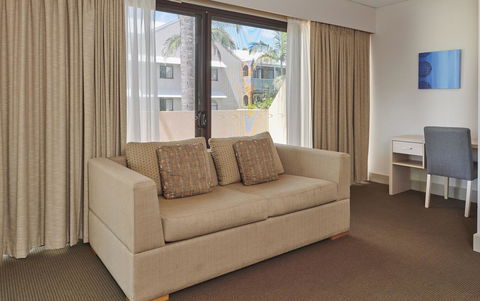 Waves Byron Bay - Dalby Accommodation 33
