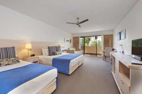 Waves Byron Bay - Dalby Accommodation 25