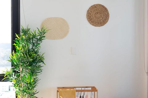 Japanese Style Waterfront Apt Wt Rooftop Pool - Dalby Accommodation 4