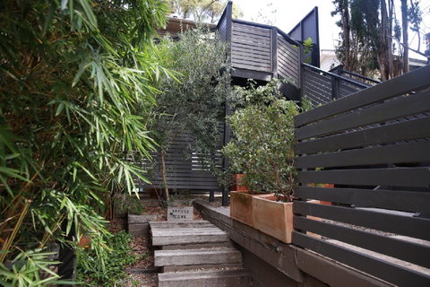 Refuge Cove On Pittwater - Dalby Accommodation 2
