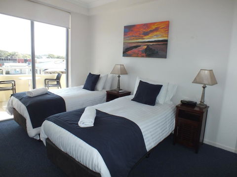 Pacific Marina Apartments - Dalby Accommodation 42