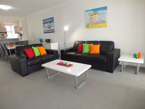 Pacific Marina Apartments - Dalby Accommodation 4