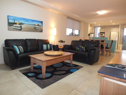 Pacific Marina Apartments - Dalby Accommodation 1