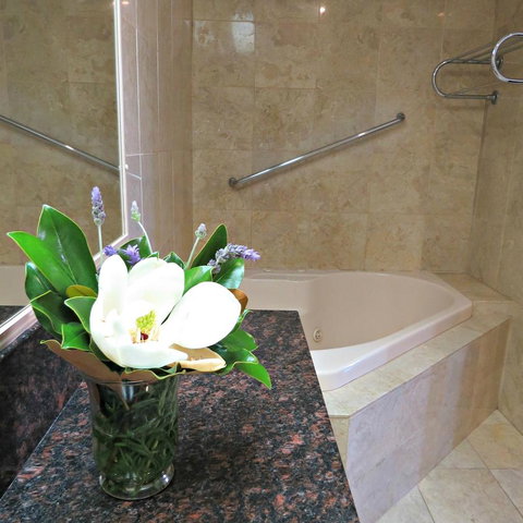 Best Western Plus Goulburn - Dalby Accommodation 18