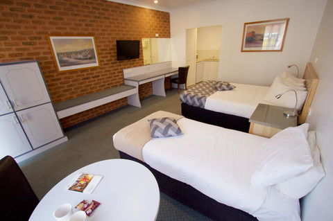 Albury Paddlesteamer Motel - Dalby Accommodation 36