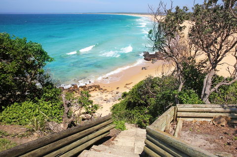 Neptune I Absolute Beachfront I Stunning Views - Dalby Accommodation 33
