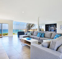 Neptune - Absolute Beachfront - Dalby Accommodation