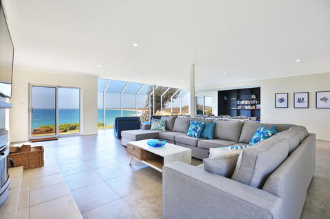 Neptune I Absolute Beachfront I Stunning Views - Dalby Accommodation 0